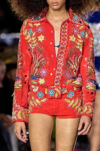Look 52